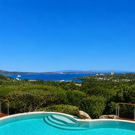 Four With Pool Baja Sardinia